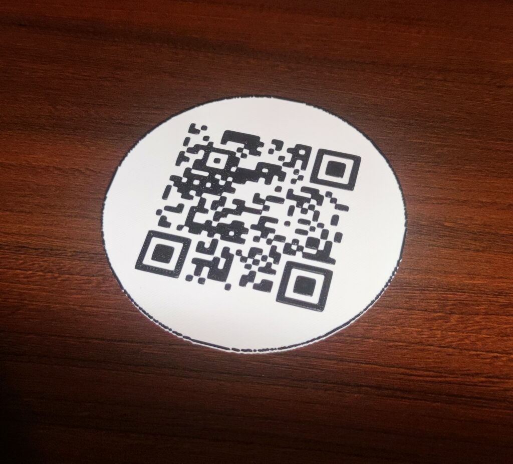 Podkładka pod kubek z kodem qr lub logiem